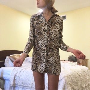 snakeskin print petite shirt dress